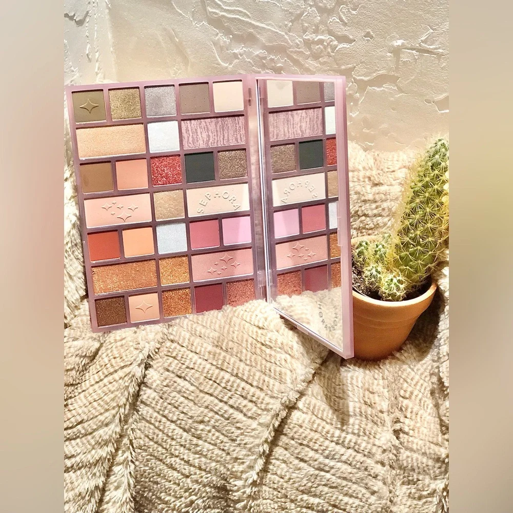 Sephora Limited Edition Soft Lights The Amazing Palette - 29 Eyeshadow Shades